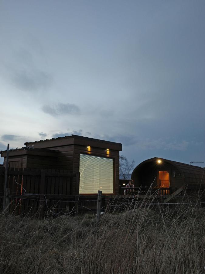 Highland Stays - Ben View Studio Pod & Jacuzzi Bath 威廉堡 外观 照片