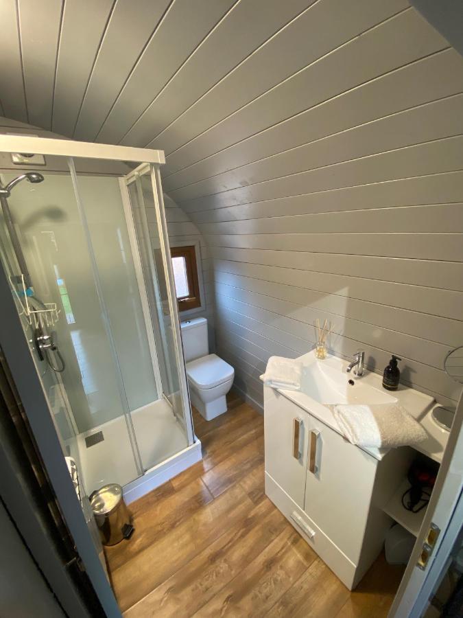 Highland Stays - Ben View Studio Pod & Jacuzzi Bath 威廉堡 外观 照片